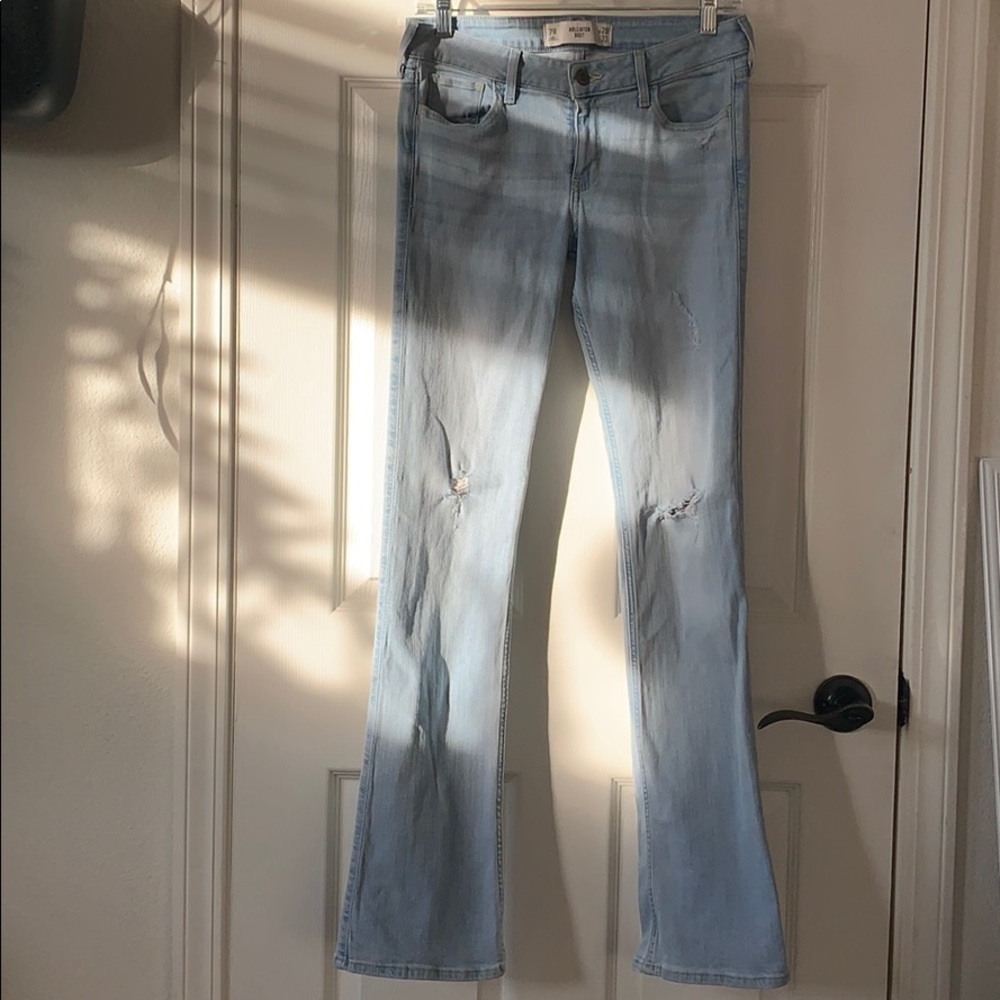 Light wash Hollister bootcut jeans